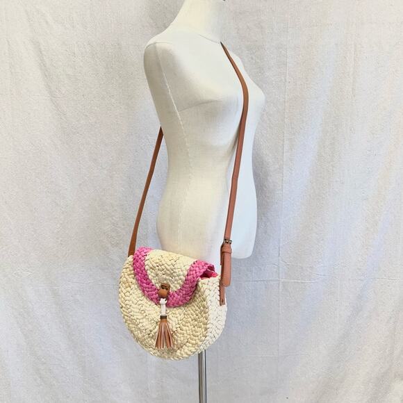 Sun N Sand Round Paper Straw Shoulder Crossbody Bag Natural/Pink with tassel - Picture 1 of 13